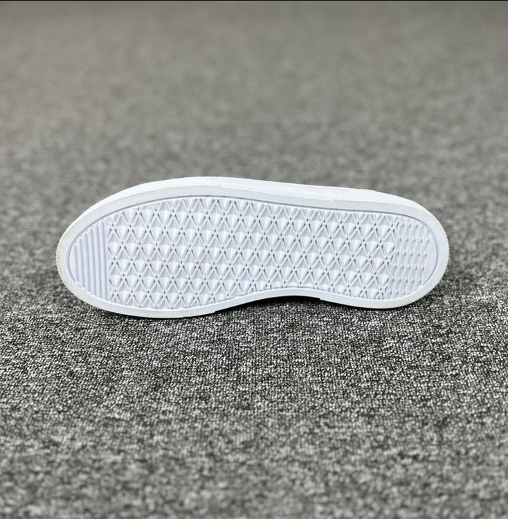 کتونی راحتی