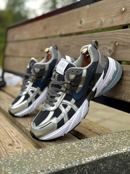 کتونی مردانه v2k