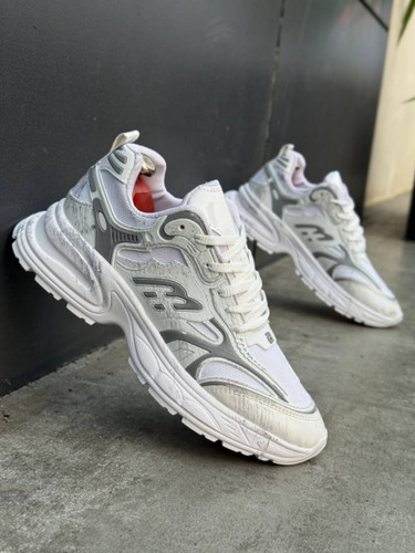 کتونی مردانه سفید طوسی