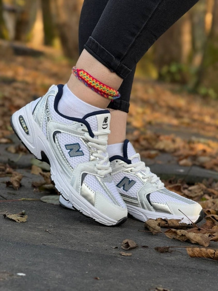 کتونی نیوبالانس سفید سرمه ای زنانه