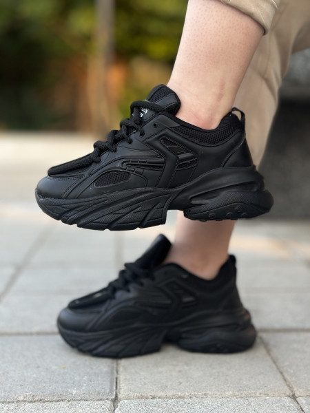 کتونی زنانه مشکی تمام